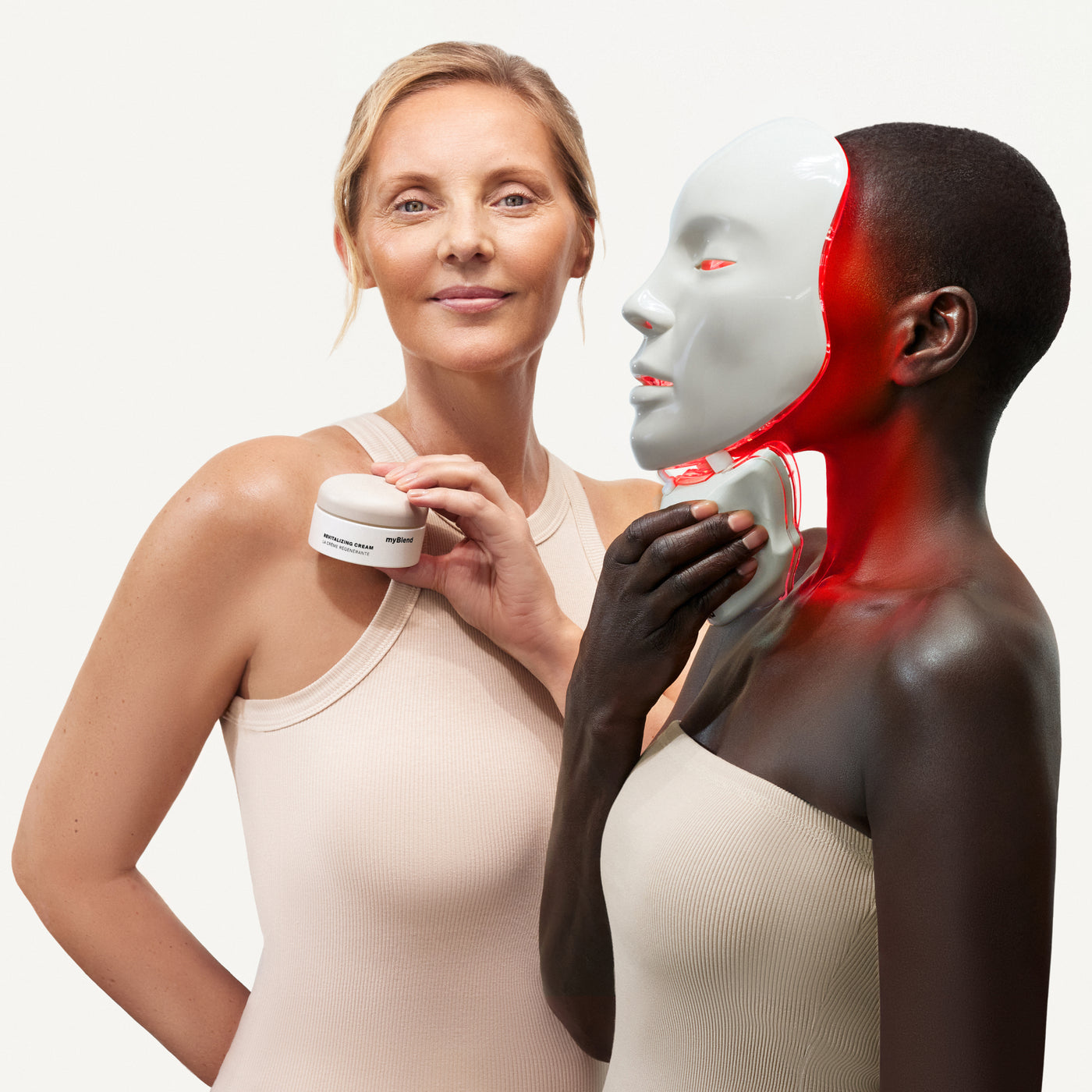 ET [[APPROUVÉE]] PAR LES FEMMES